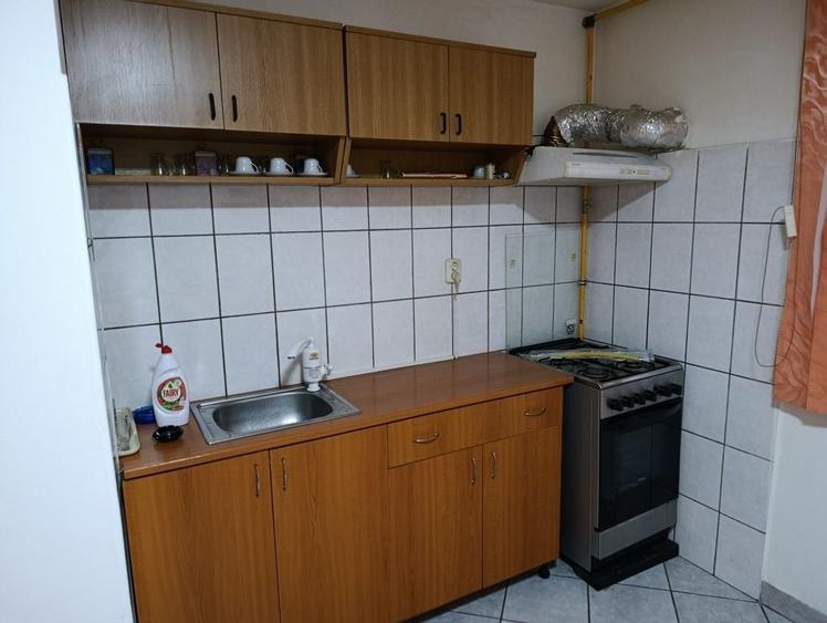 Inchiriez apartament 2 camere - 8