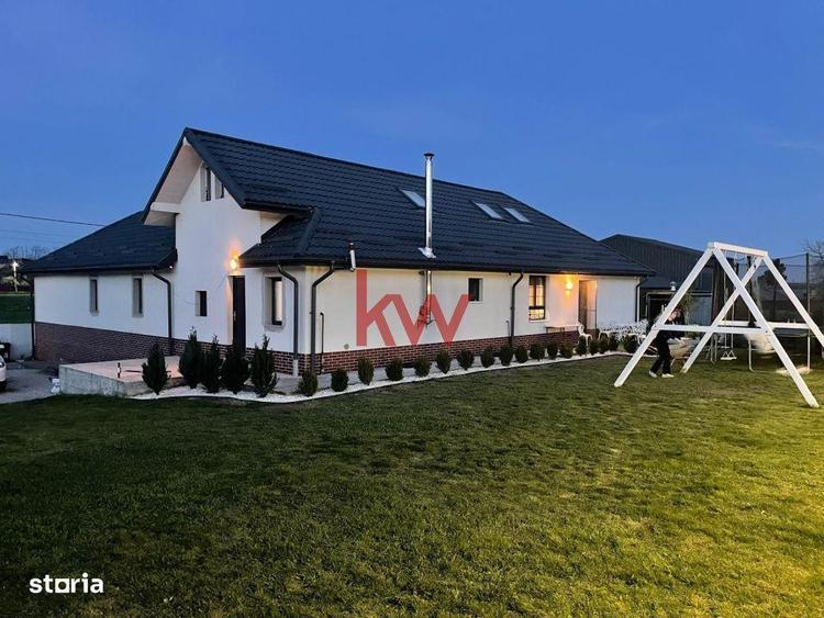 Casă cu 5 camere cu Teren 1200 Mp în Românești