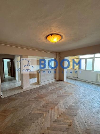 Apartament cu 4 camere în Traian