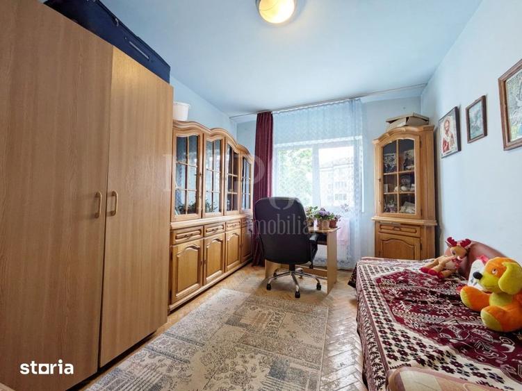 Apartament cu 3 camere decomandat în Iosia