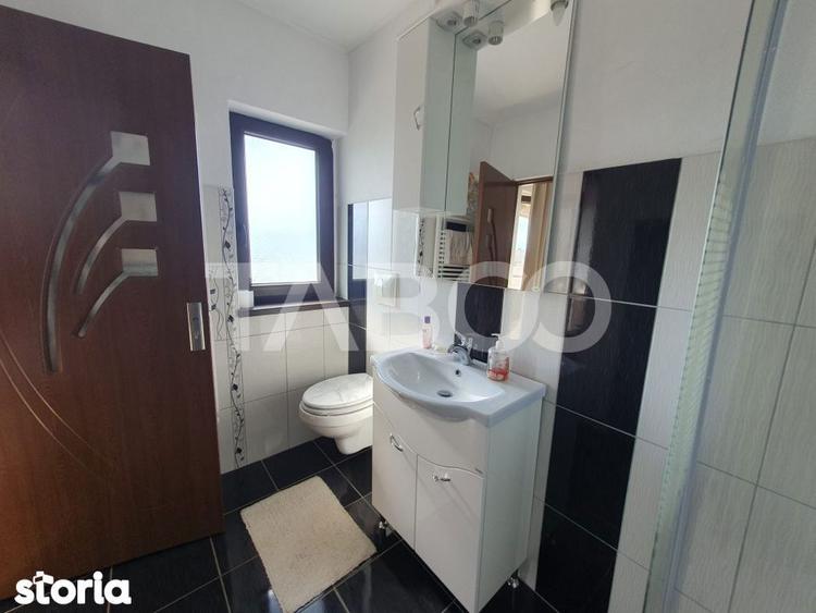 Casă cu 4 camere cu Piscina în Central