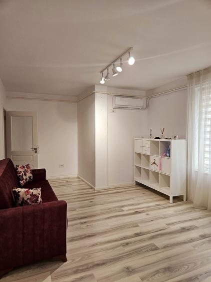 Apartament cu 2 camere semidecomandat în Albești