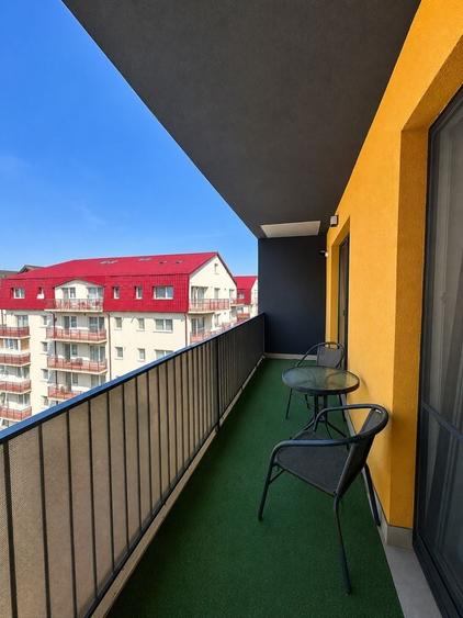 Apartament cu 3 camere decomandat în Florești