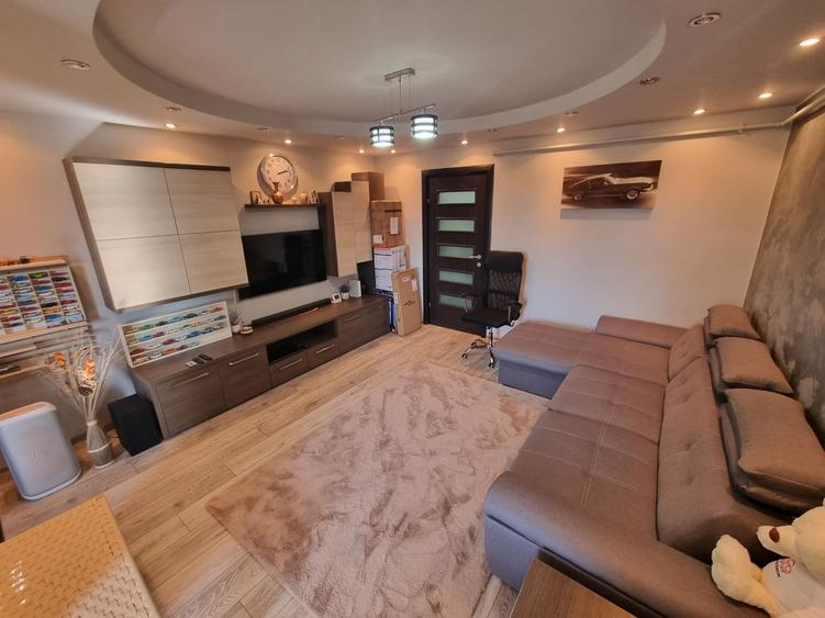 Garsonieră decomandată, mobilată în Tomis III