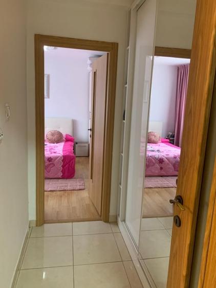 Apartament cu 2 camere decomandat, mobilat în Exterior Est
