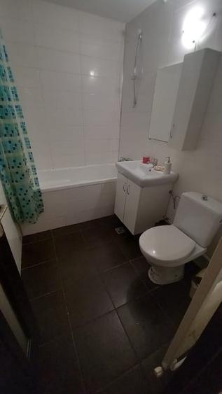 Apartament cu 3 camere decomandat în Mărăști