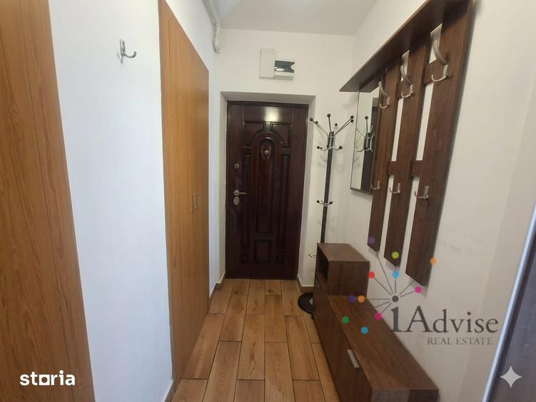 Apartament cu 3 camere semidecomandat, mobilat în Gării