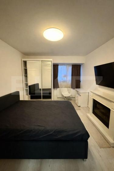 Apartament cu 3 camere decomandat, mobilat în Baza 3