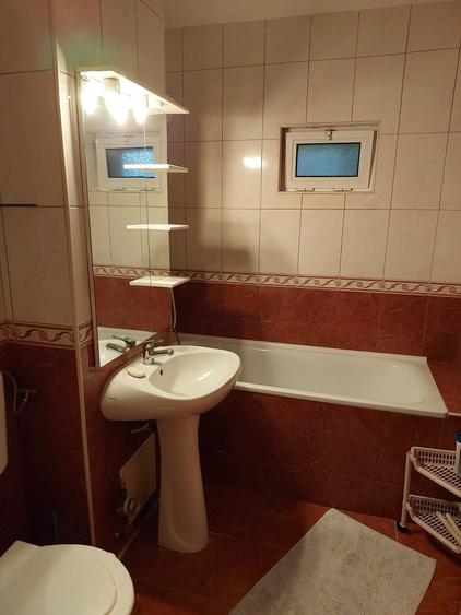 Apartament cu 2 camere decomandat în Titulescu