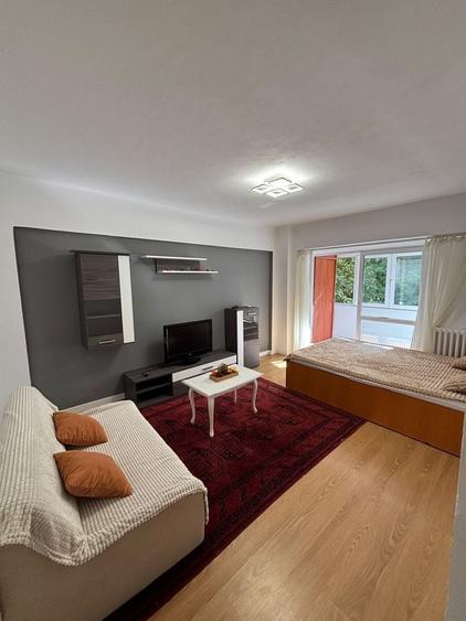Apartament cu 3 camere decomandat în Oancea