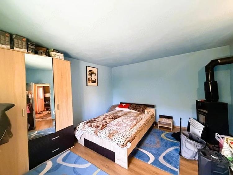 Casă cu 3 camere cu Teren 2296 Mp în Vlăduleni