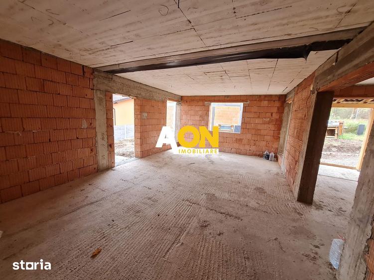 Casă cu 4 camere cu Teren 386 Mp în Micești
