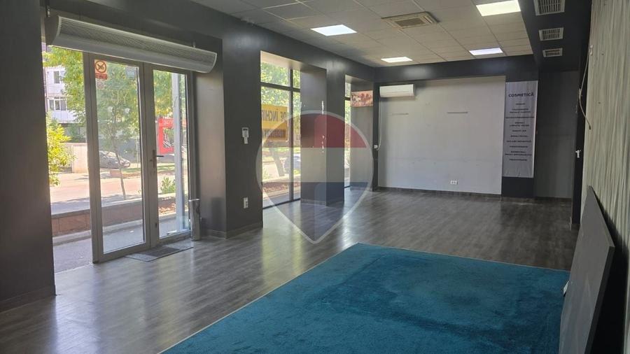 Spațiu comercial, de 90 mp, în Sălaj
