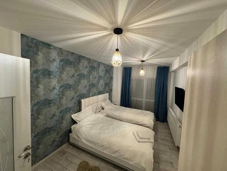 Apartament cu 3 camere decomandat, mobilat în Florești