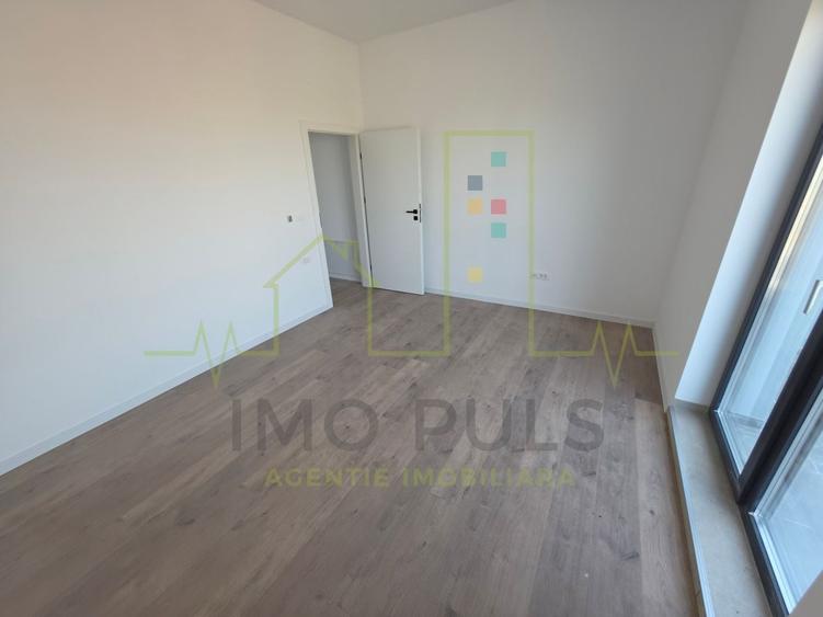 3 Camere. 2 Bai. Tersa 40 mp. Torontalului. Bloc nou. Lift. - 2