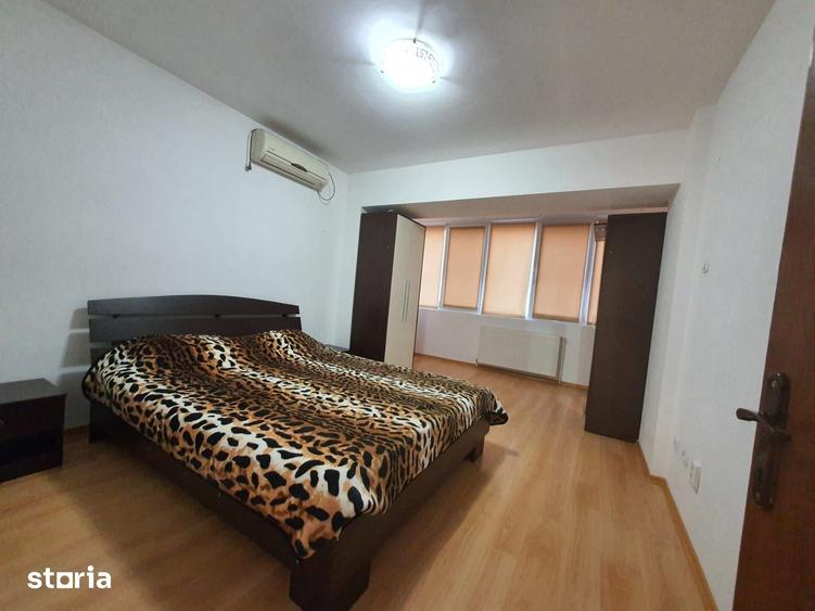 Apartament cu 3 camere decomandat în Mazepa 2