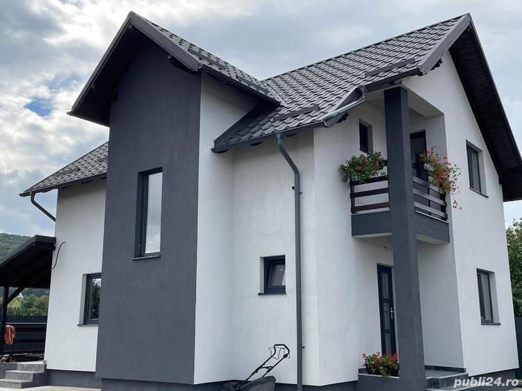 Casă cu 4 camere în Gherăiești