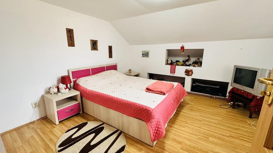 Casă individuală cu 4 camere cu Teren 1800 Mp în Homorâciu