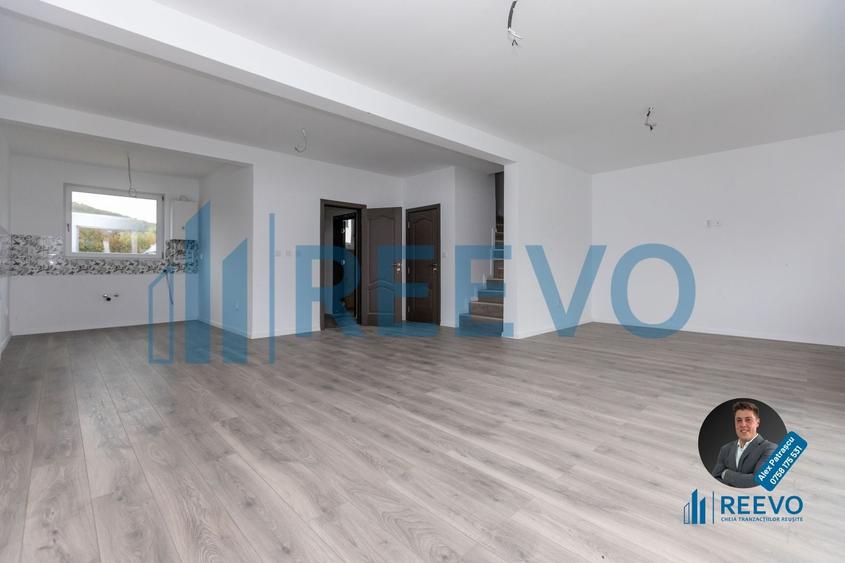Duplex cu 4 camere cu Canalizare în Valea Budului