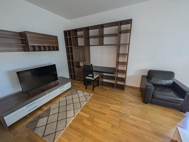 Apartament cu 3 camere, mobilat în Băneasa