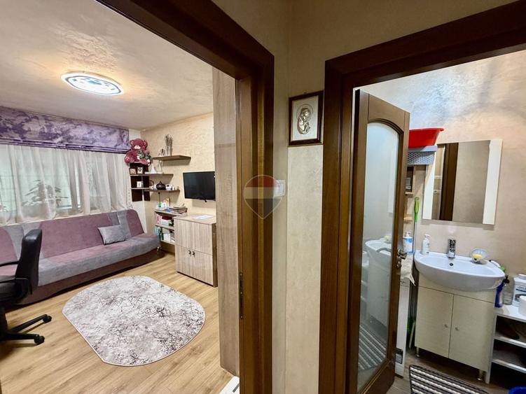 Apartament cu 3 camere decomandat în Brăilei