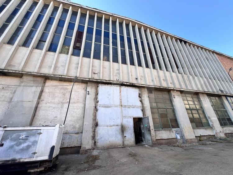 Spațiu industrial, de 3,800 mp, în Aiud
