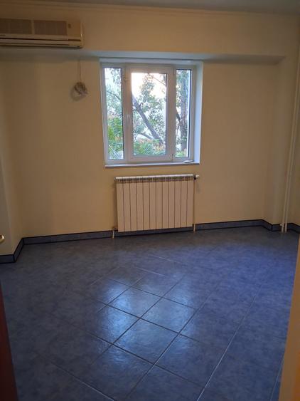 Apartament cu 3 camere decomandat în Unirii