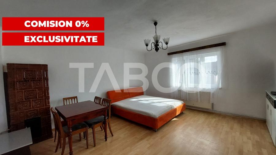 Apartament cu 2 camere decomandat, mobilat în Turnișor