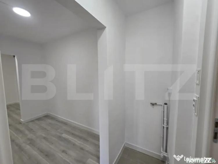 Apartament cu 3 camere decomandat în Sud