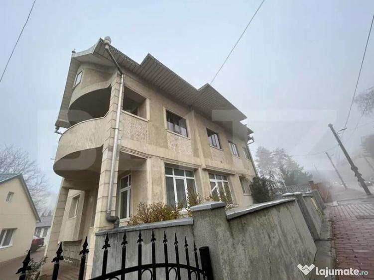 Casă cu 4 camere cu Teren 300 Mp în Burdujeni