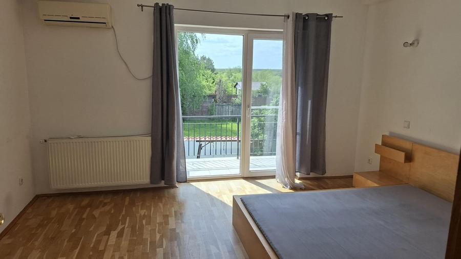 Casă cu 6 camere cu Teren 550 Mp în Corbeanca
