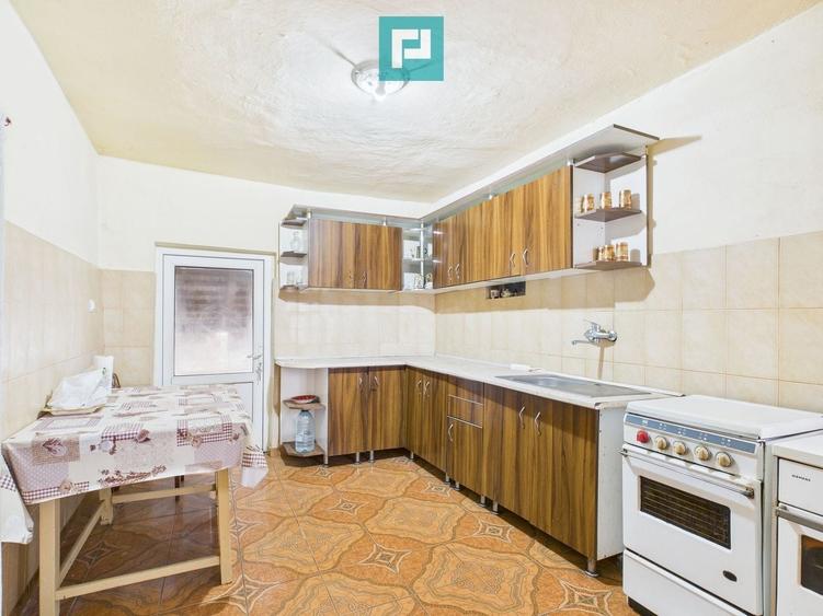 Casă individuală cu 4 camere cu Canalizare în Nădab