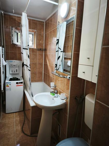 Apartament cu 3 camere semidecomandat în Sfântu Ilie