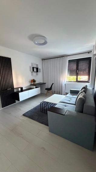 Apartament cu 2 camere semidecomandat în Exterior Vest