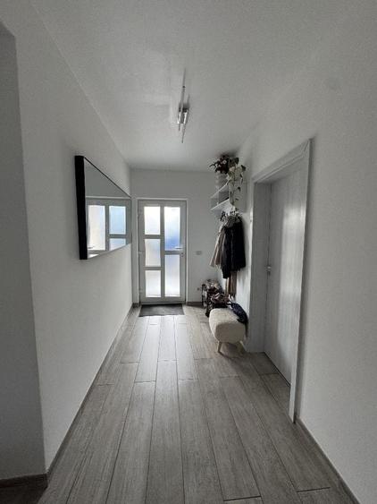 Casă cu 3 camere cu Teren 395 Mp în Moșnița Nouă