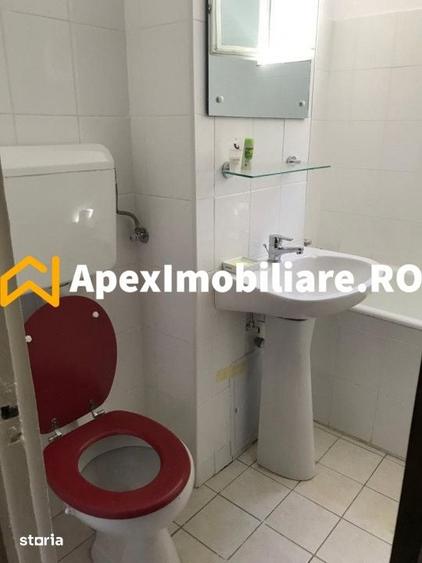 Apartament cu 2 camere semidecomandat în Giurgiului