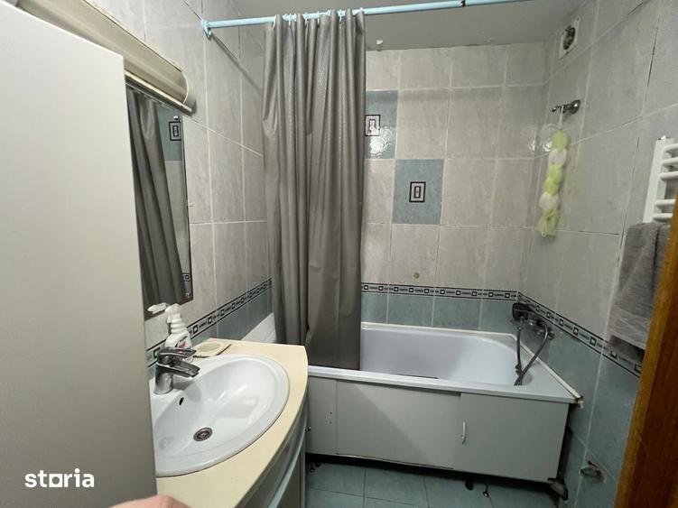 Apartament cu 2 camere decomandat în Colentina