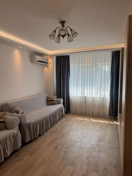 Apartament cu 3 camere în Inel II