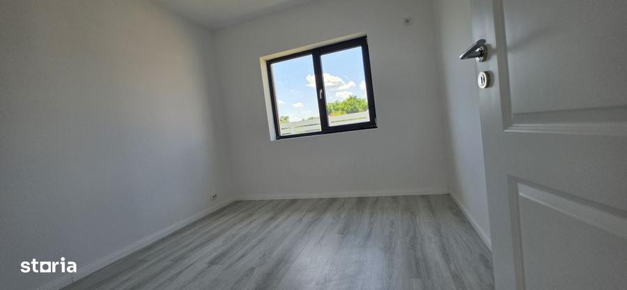 Casă cu 4 camere în Clinceni