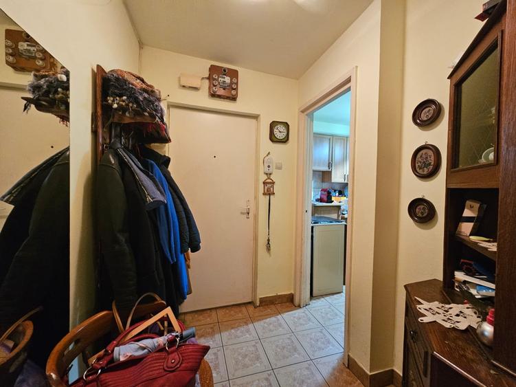 Apartament 4 camere, zona Scoala Generala  Andrei Saguna - 6
