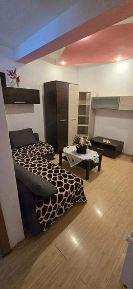 Apartament cu 2 camere nedecomandat în Bogdăneștilor
