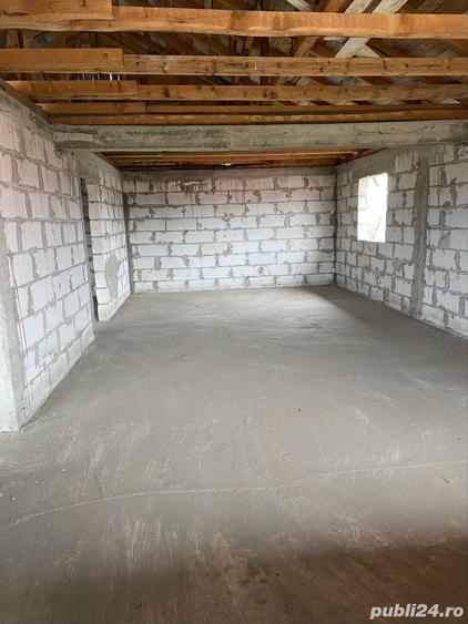 Casă cu 4 camere cu Teren 1280 Mp în Lilieci