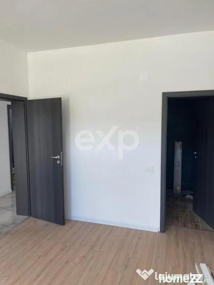 Casă cu 4 camere cu Teren 405 Mp în Central