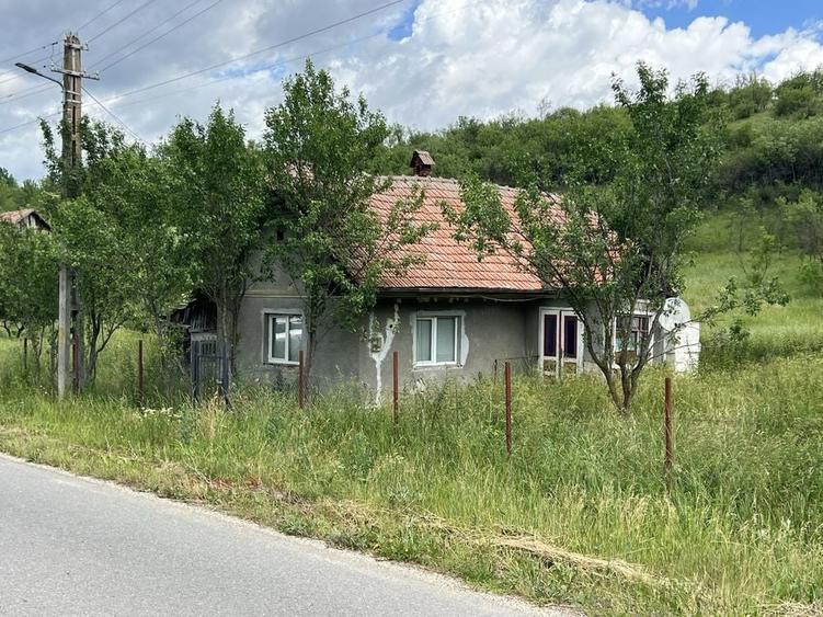 Casă cu 2 camere în Morău
