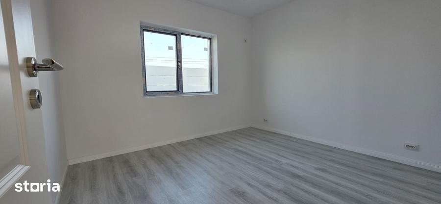 Casă cu 4 camere cu Teren 350 Mp în Clinceni