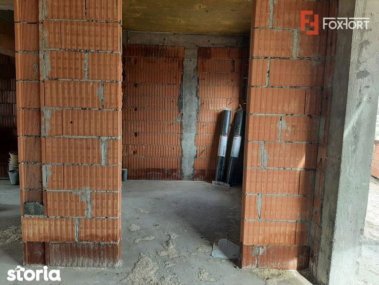 Casă cu 6 camere cu Teren 707 Mp în Ghiroda