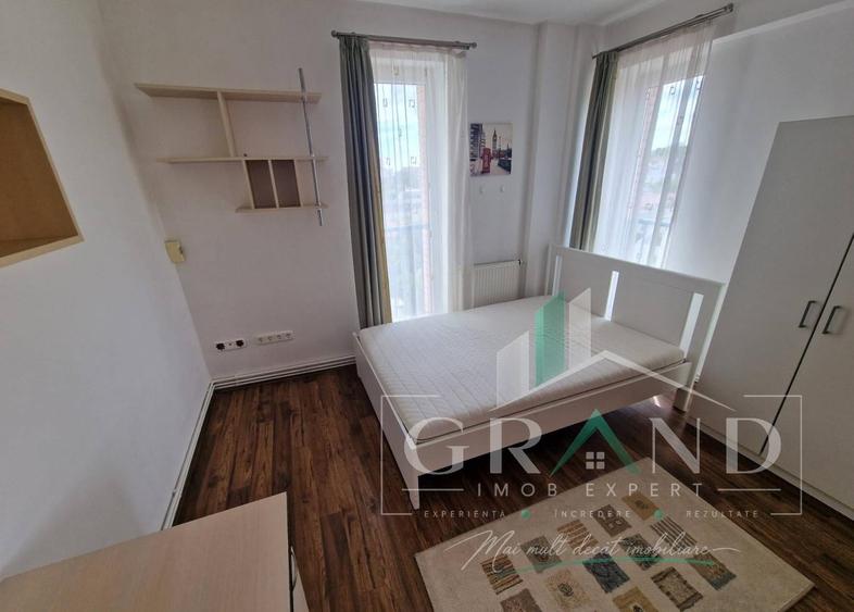 Apartament cu 4 camere semidecomandat, mobilat în Zorilor