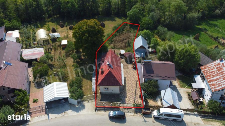 Casă cu 3 camere cu Teren 1112 Mp în Valea Iașului
