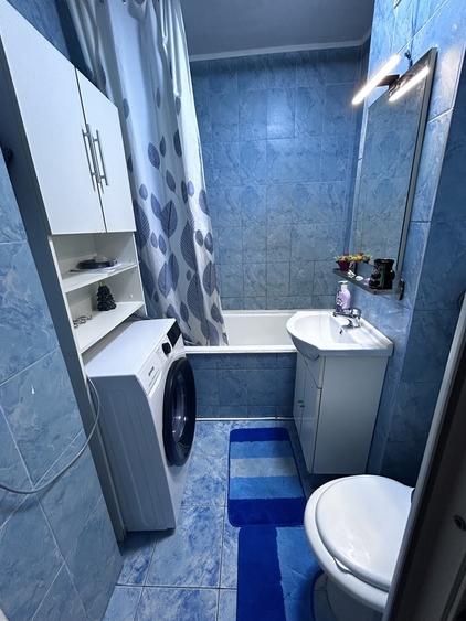 Apartament cu 2 camere decomandat în Tei