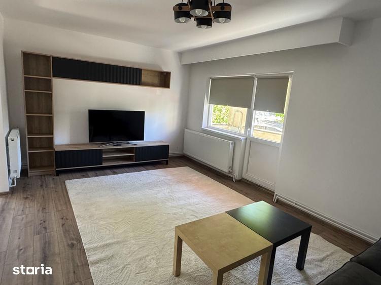 Apartament cu 3 camere în Progresul